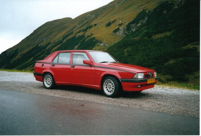 download Alfa Romeo 75 workshop manual