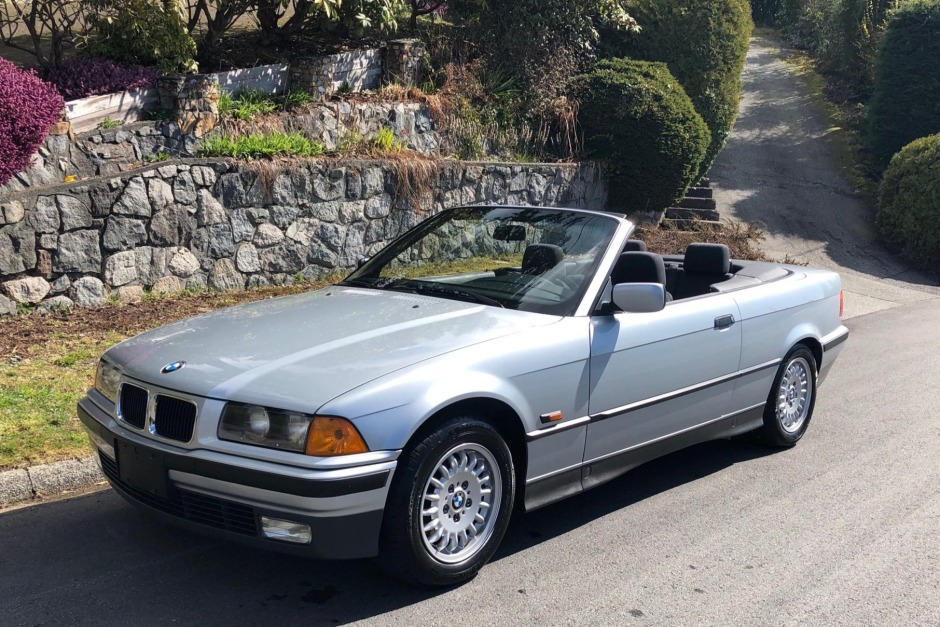 download BMW 318 318i able workshop manual