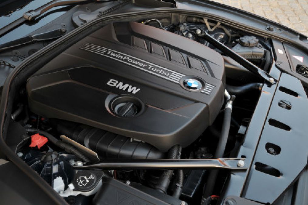 download BMW 520i workshop manual