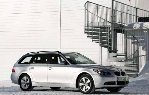 download BMW 530xi Sport Wagon workshop manual