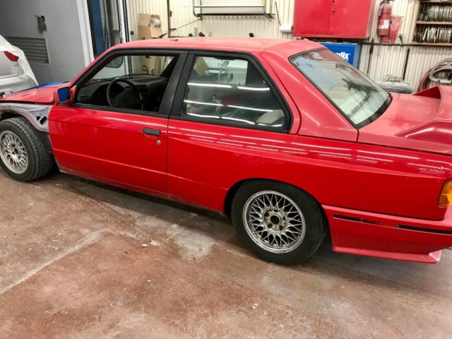 download BMW E30 M3 workshop manual