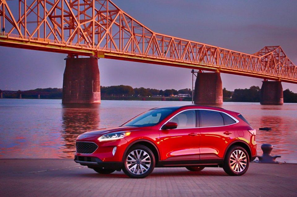 download Ford Escape Hybrid to workshop manual