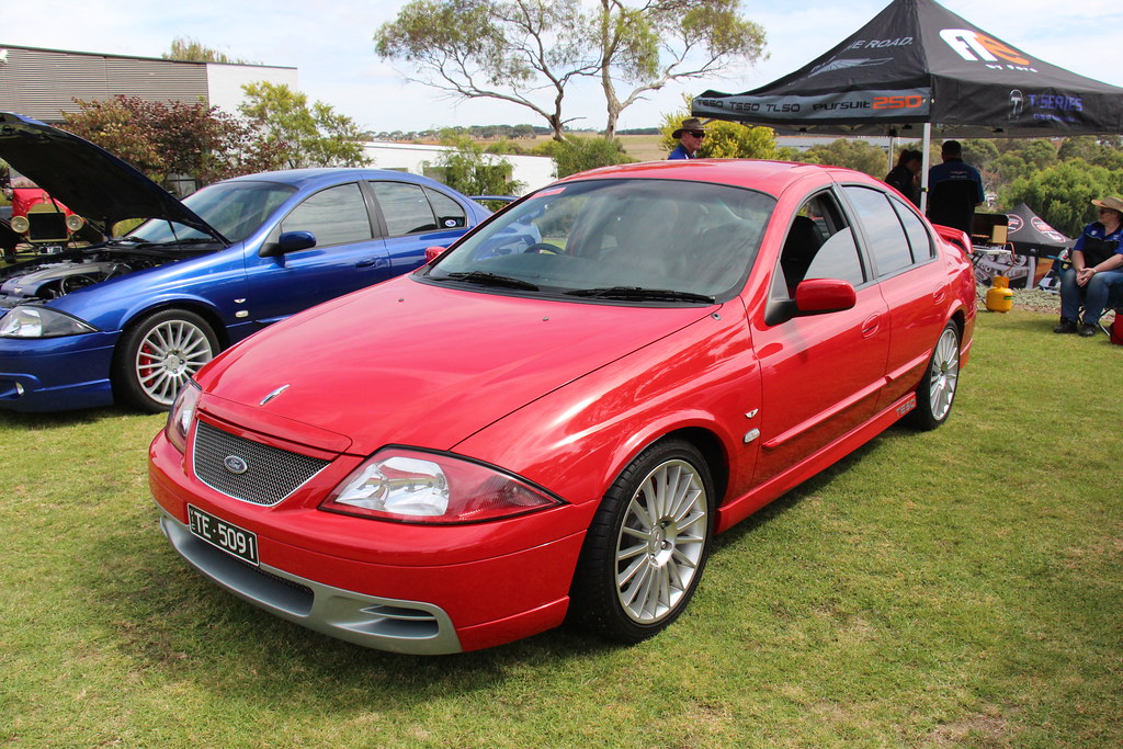 download Ford Falcon AU workshop manual