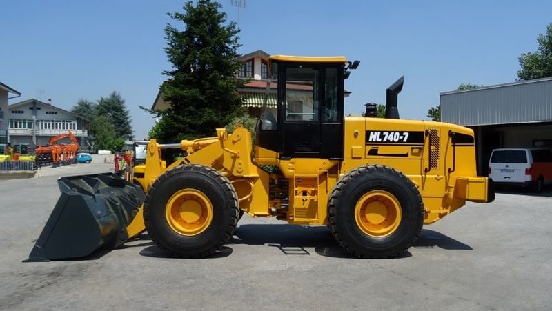 download Hyundai Wheel Loaders HL740TM 7 able workshop manual