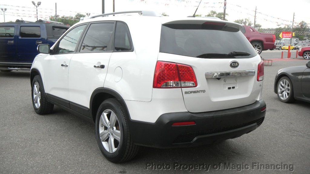 download Kia Sorento workshop manual