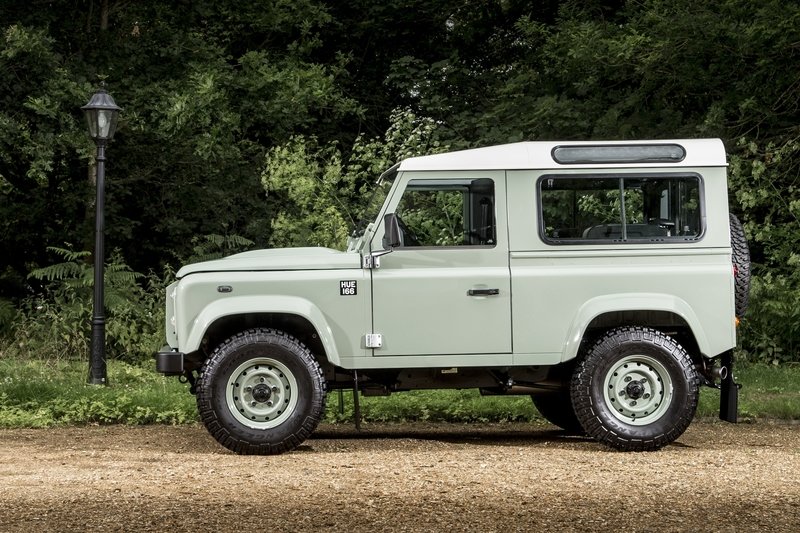 download Land Rover Defender 90 110 workshop manual