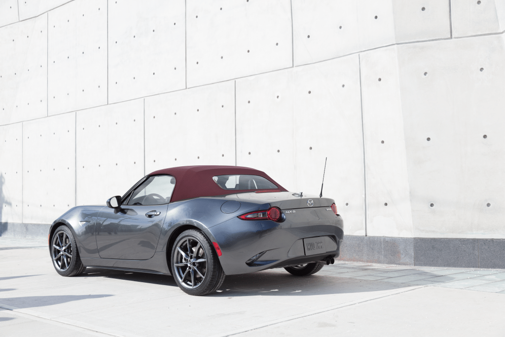 download Mazda MX 5 Miata workshop manual