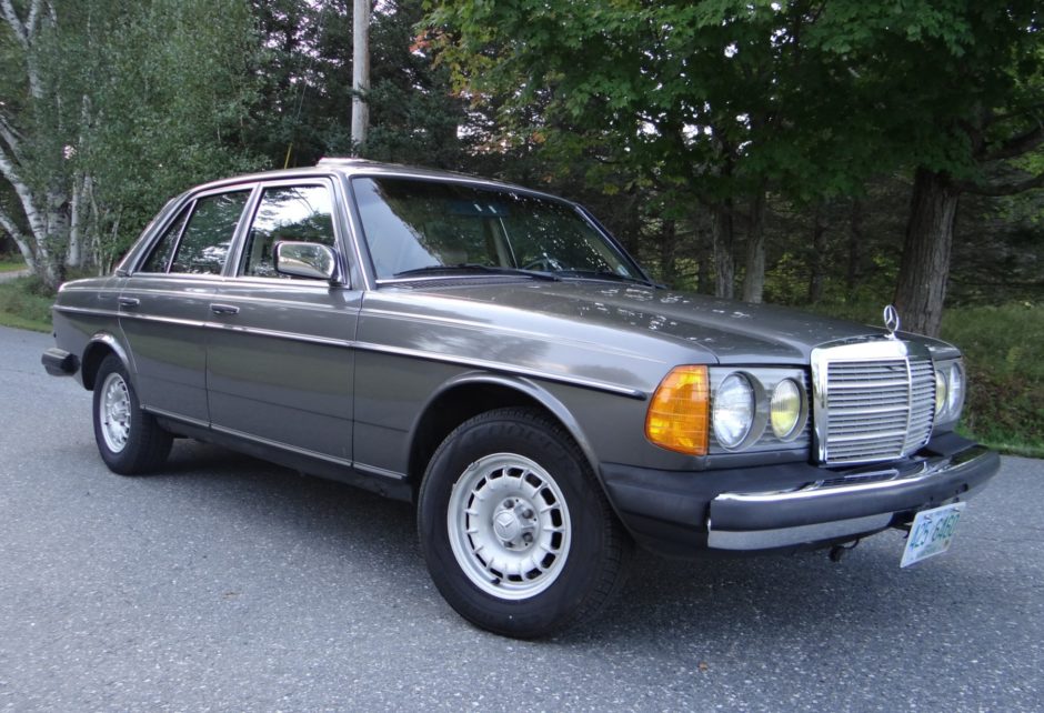 download Mercedes 300 D workshop manual