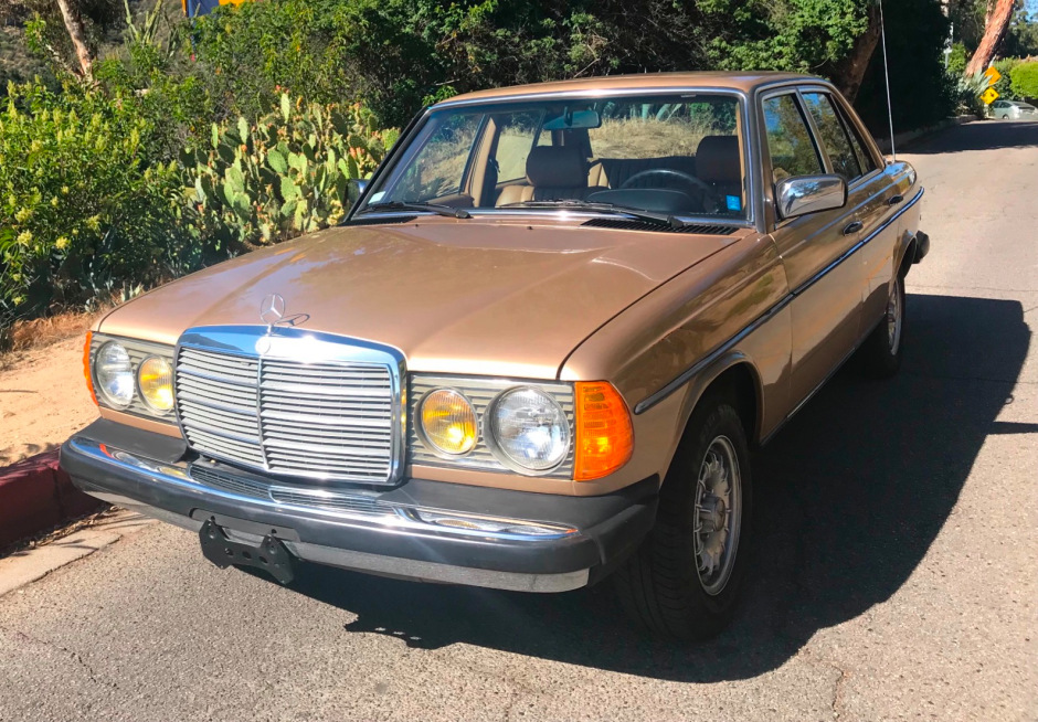 download Mercedes 300D 84 workshop manual