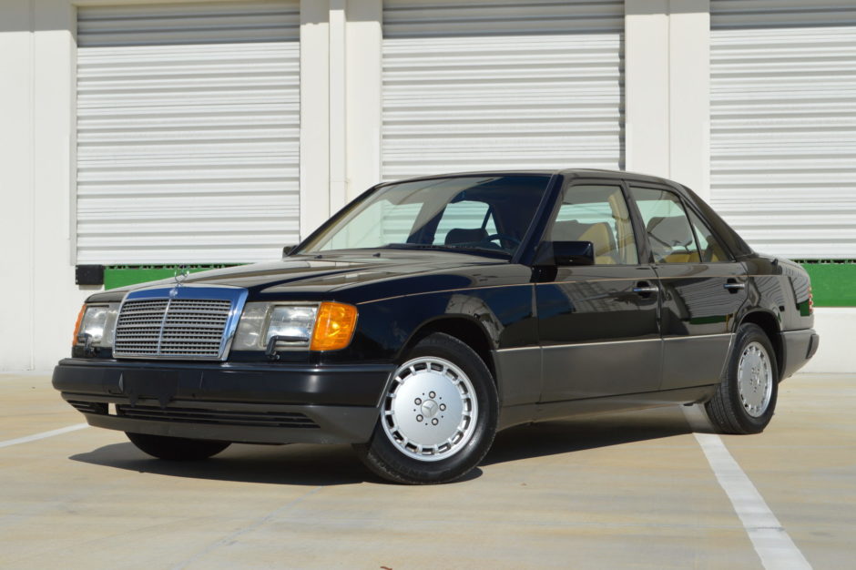 download Mercedes Benz 300E workshop manual