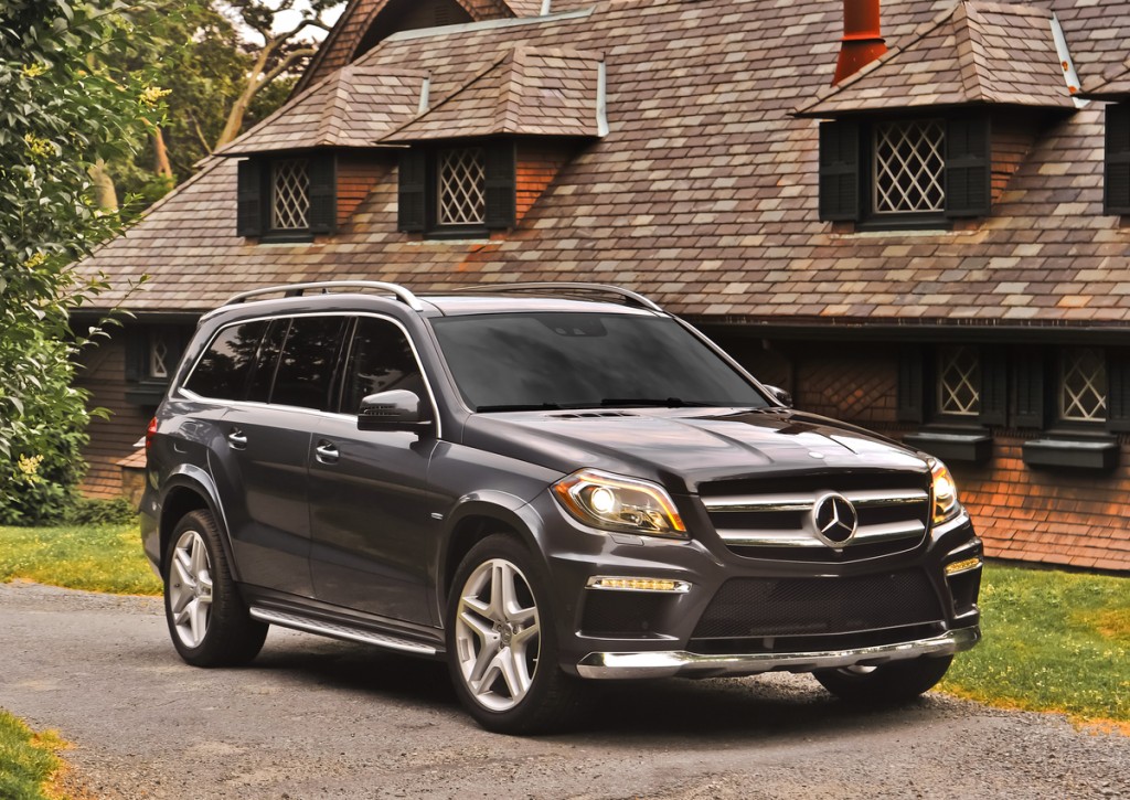 download Mercedes Benz GL550 workshop manual