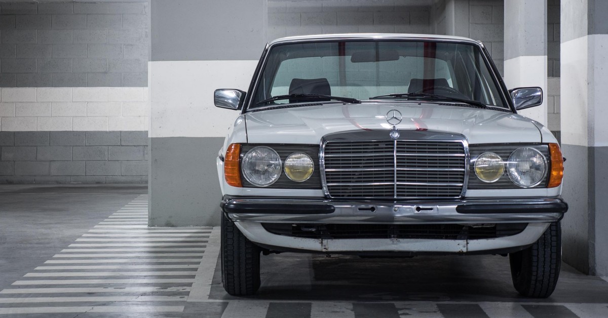 download Mercedes Benz W123 300D able workshop manual