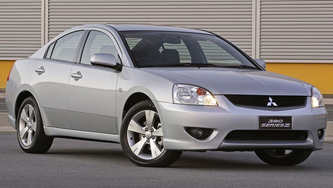 download Mitsubishi Magna Verada workshop manual