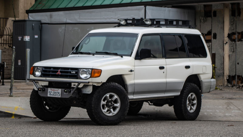 download Mitsubishi Pajero Montero workshop manual