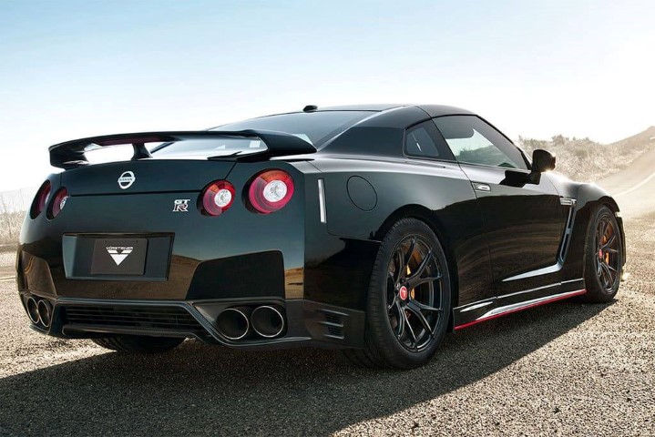 download Nissan GT R workshop manual