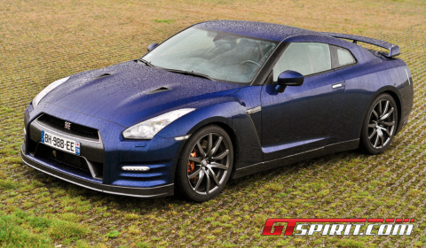 download Nissan GT R workshop manual