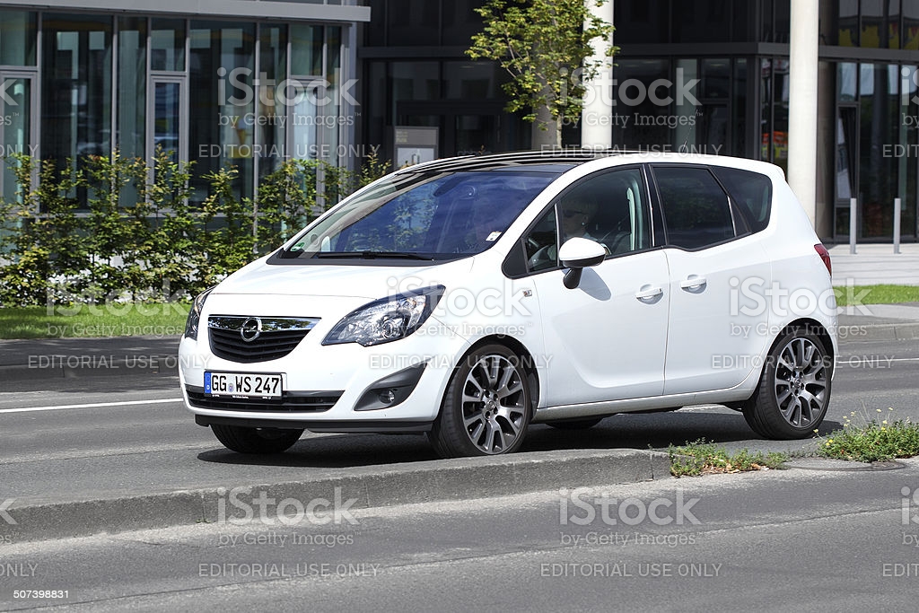 download OPEL MERIVA B able workshop manual