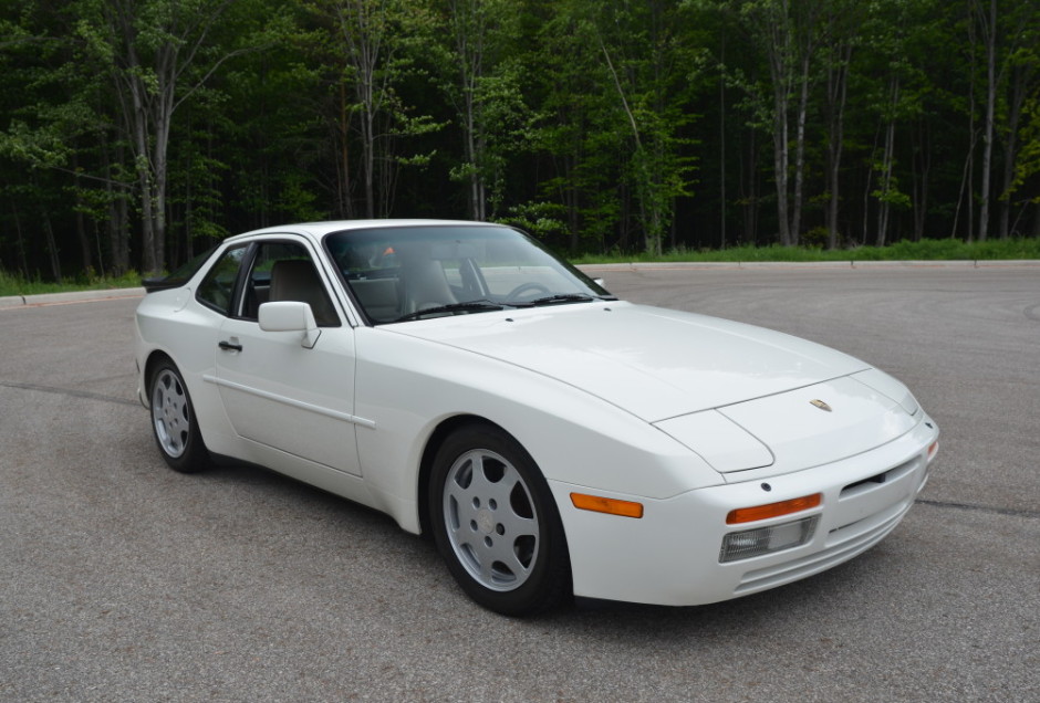 download Porsche 944 Turbo workshop manual