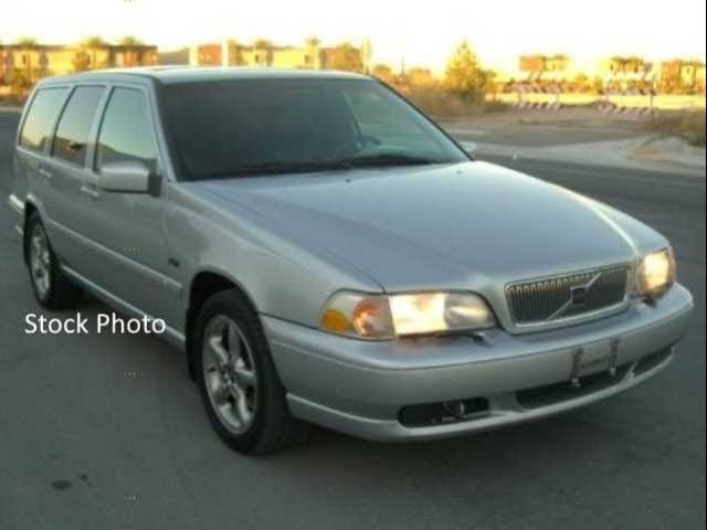 download VOLVO V70 workshop manual