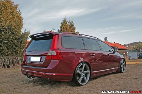 download VOLVO V70 workshop manual