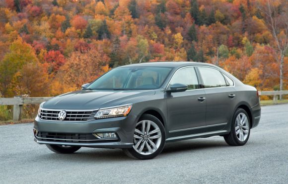 download Volkswagen Passat Official workshop manual