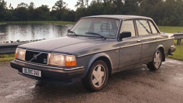 download Volvo 240 workshop manual